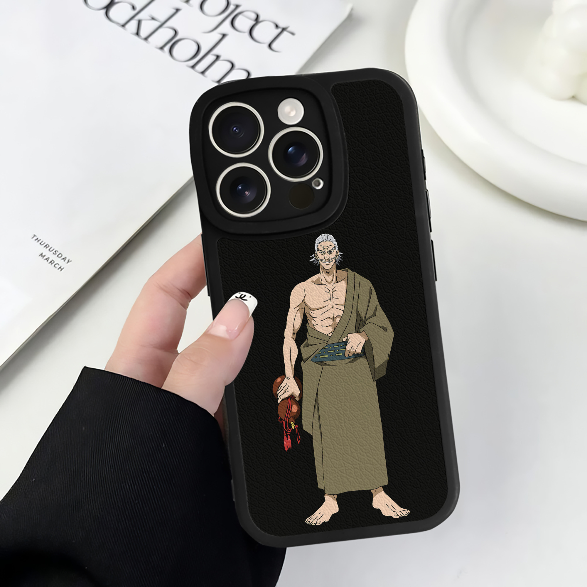 （画像用） 呪術廻戦 Jujutsu Kaisen 【iPhone 16シリーズ対応】シリコンスマホケース（レザー調） 材質：シリコン